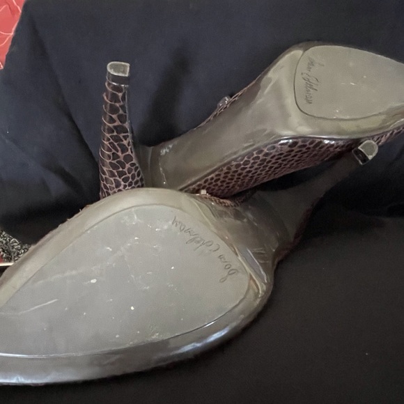 Snakeskin look brown booties - Picture 5 of 5